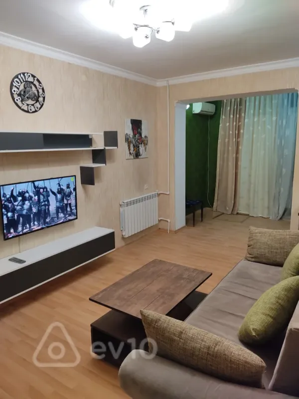 Kirayə verilir 3 otaqlı köhnə tikili 60 m²