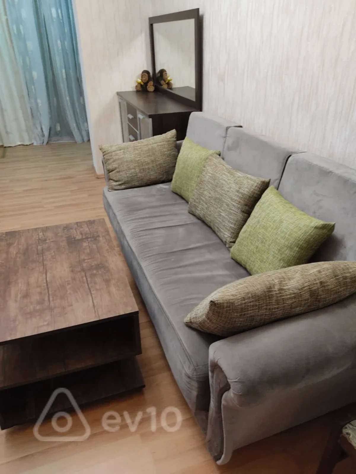 Kirayə verilir 3 otaqlı köhnə tikili 60 m²