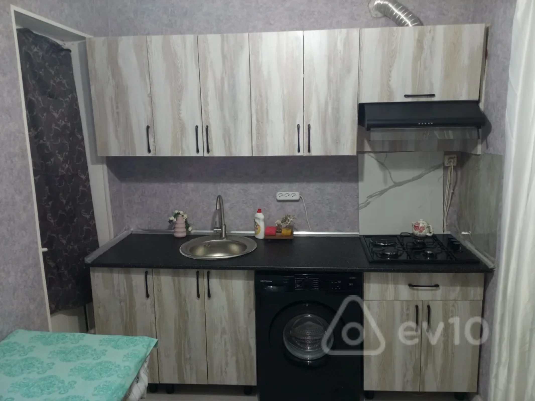 Kirayə verilir 3 otaqlı köhnə tikili 60 m²