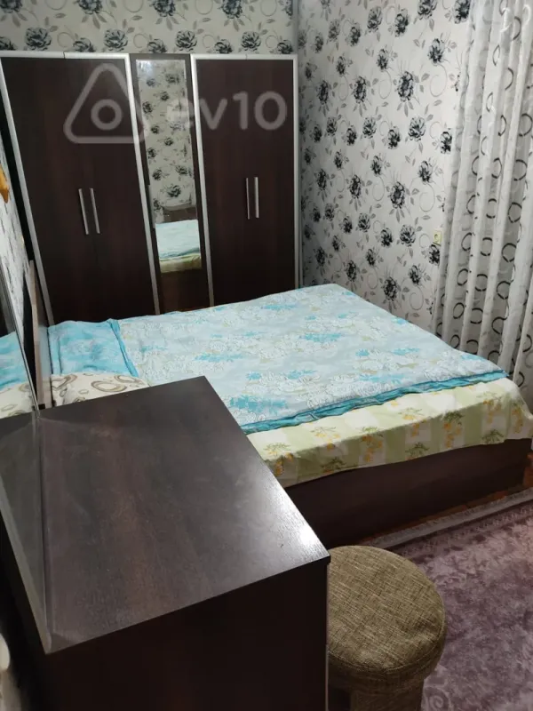 Kirayə verilir 3 otaqlı köhnə tikili 60 m²