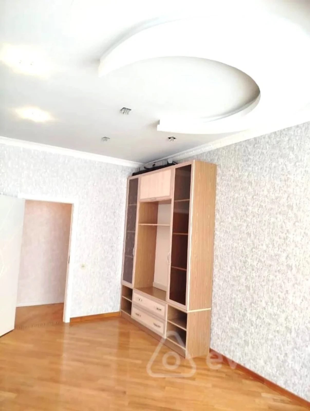 Kirayə verilir 3 otaqlı yeni tikili 120 m²