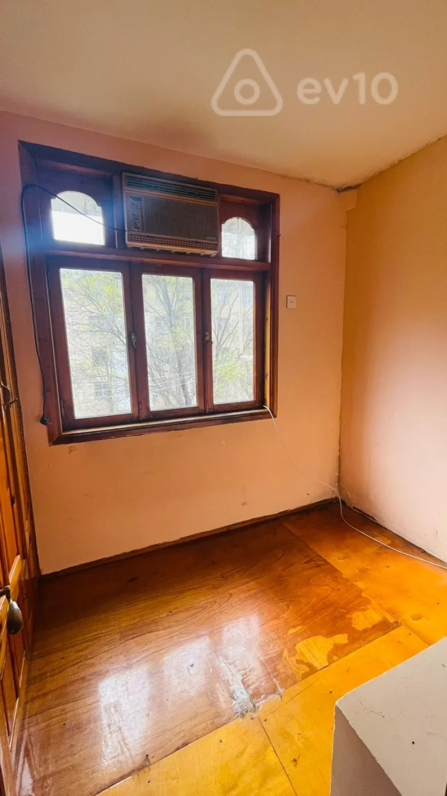 Kirayə verilir 2 otaqlı köhnə tikili 45 m²