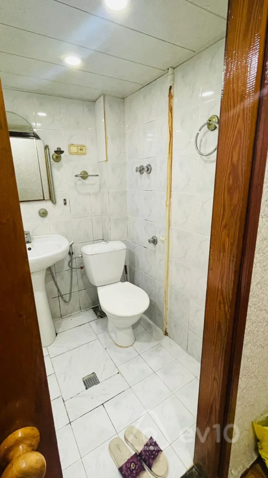 Kirayə verilir 2 otaqlı köhnə tikili 45 m²