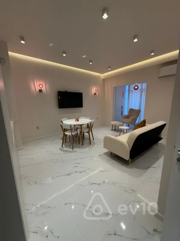Kirayə verilir 1 otaqlı yeni tikili 40 m²