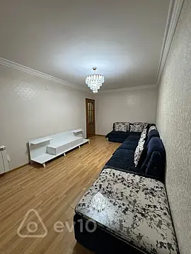 Kirayə verilir 4 otaqlı köhnə tikili 100 m² — Bakı, Nizami 4 otaq 100.00 m²