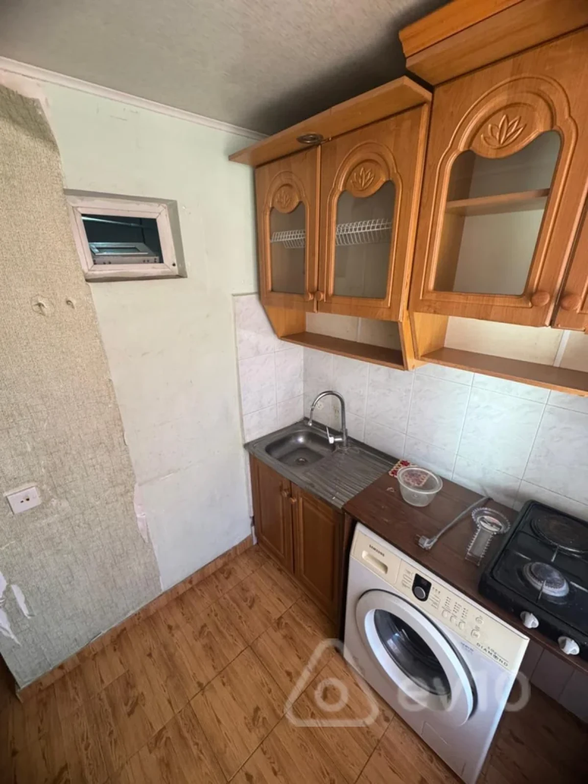 Satılır 1 otaqlı köhnə tikili 50 m²