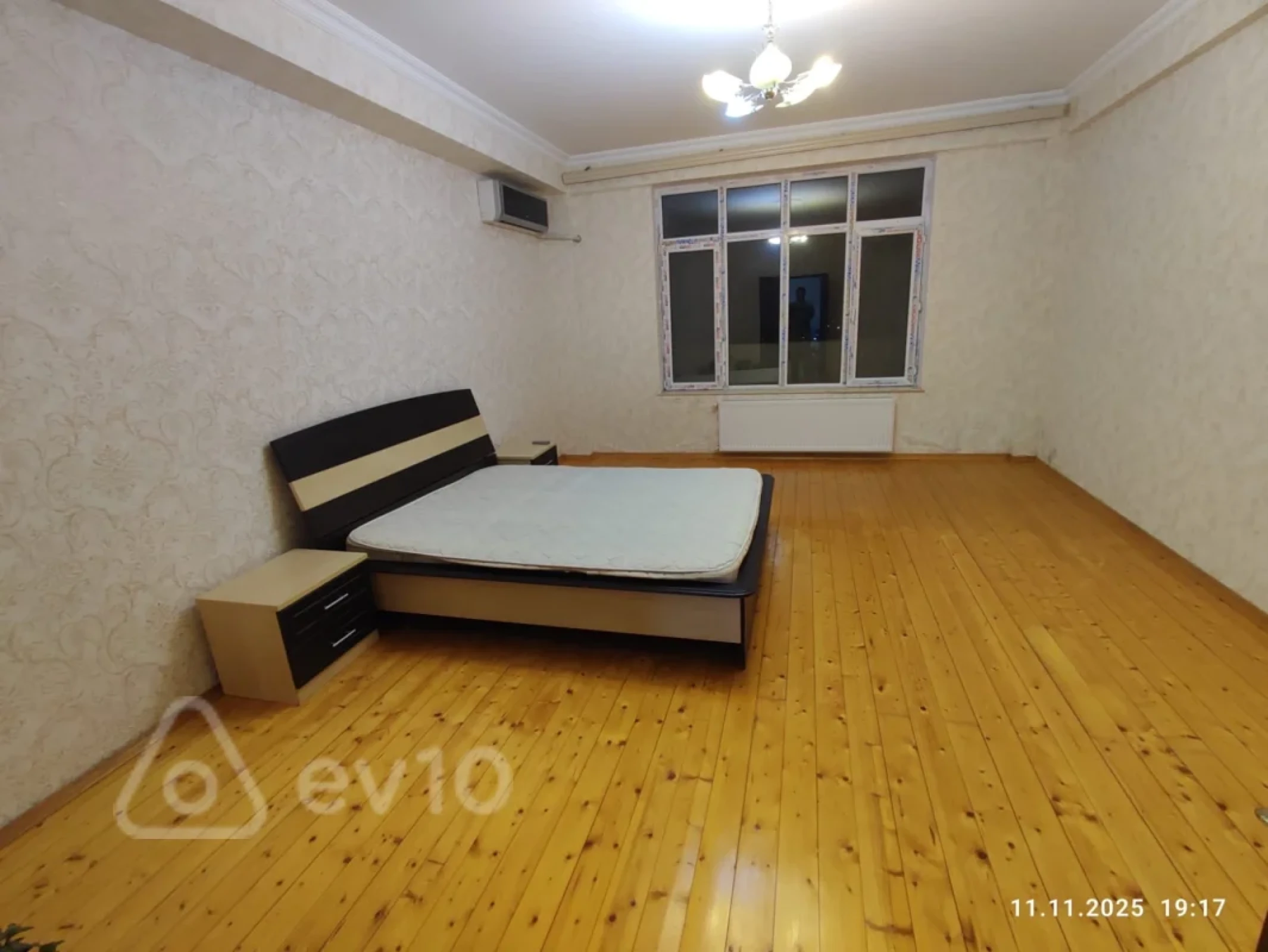 Kirayə verilir 4 otaqlı yeni tikili 130 m²