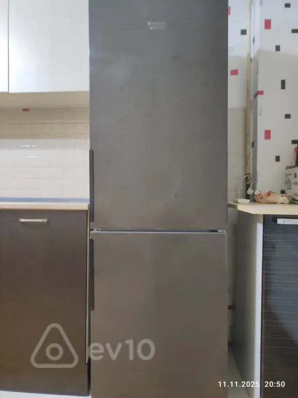 Kirayə verilir 4 otaqlı yeni tikili 130 m²