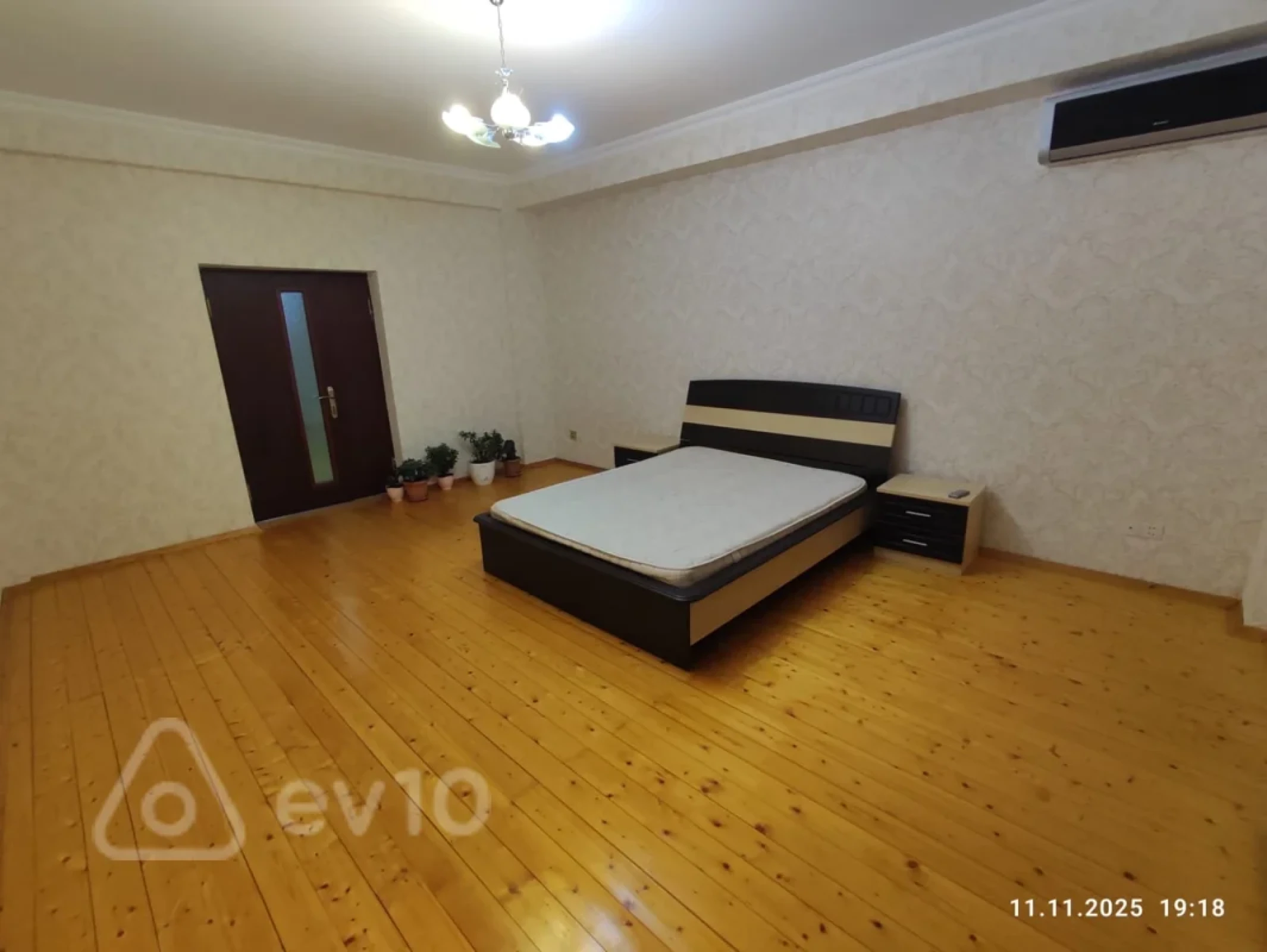 Kirayə verilir 4 otaqlı yeni tikili 130 m²