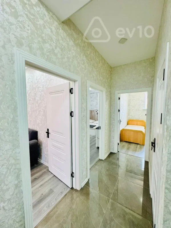 Satılır 3 otaqlı yeni tikili 82 m²