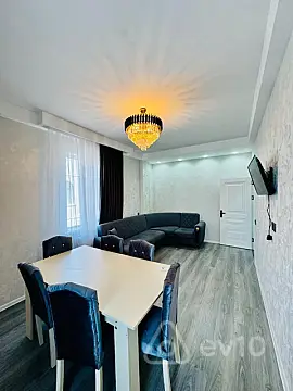 Satılır 3 otaqlı yeni tikili 82 m²