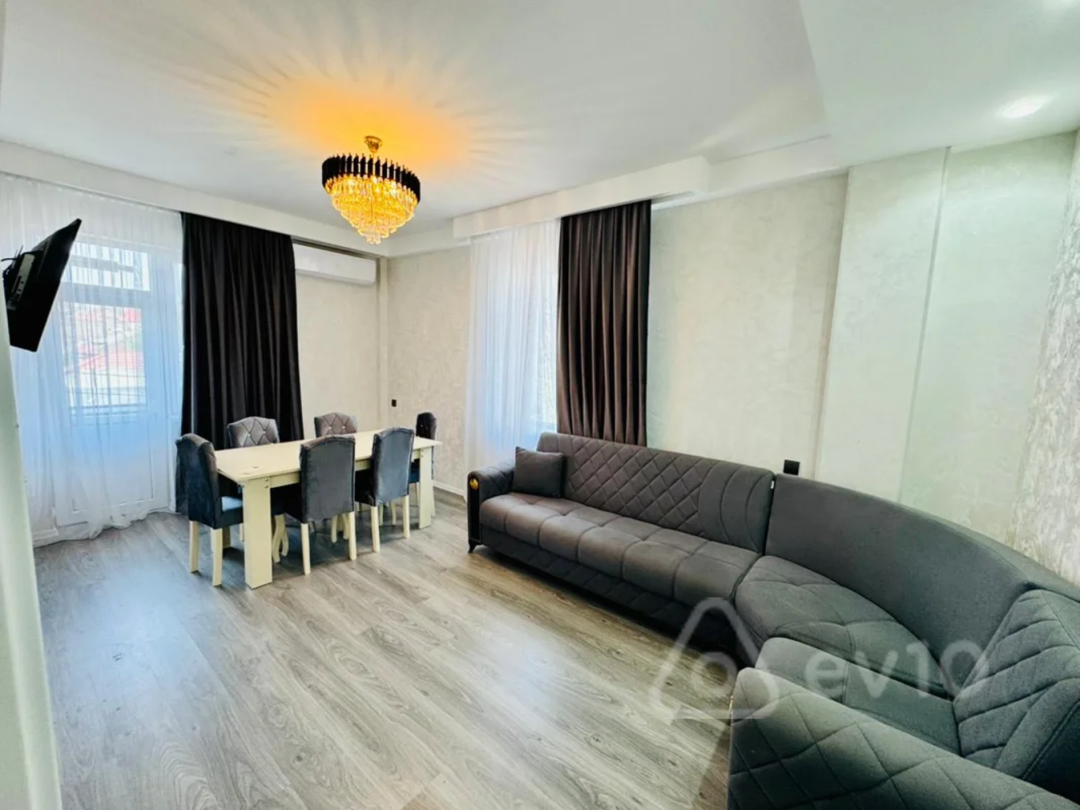 Satılır 3 otaqlı yeni tikili 82 m²