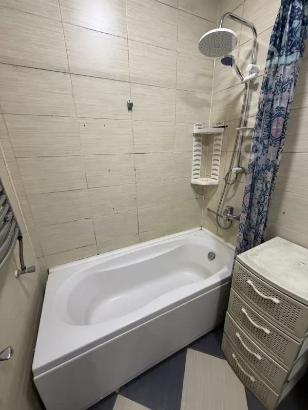 Kirayə verilir 2 otaqlı yeni tikili 60 m²