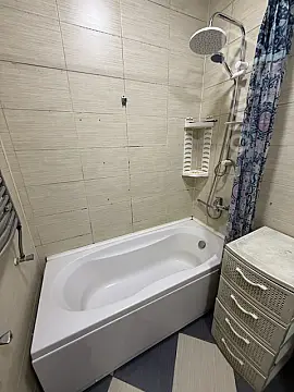 Kirayə verilir 2 otaqlı yeni tikili 60 m²