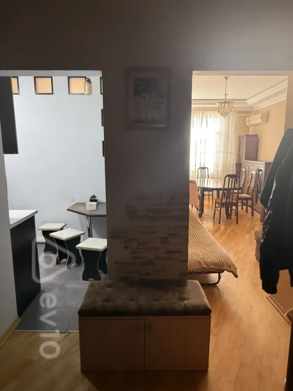 Kirayə verilir 2 otaqlı yeni tikili 60 m²