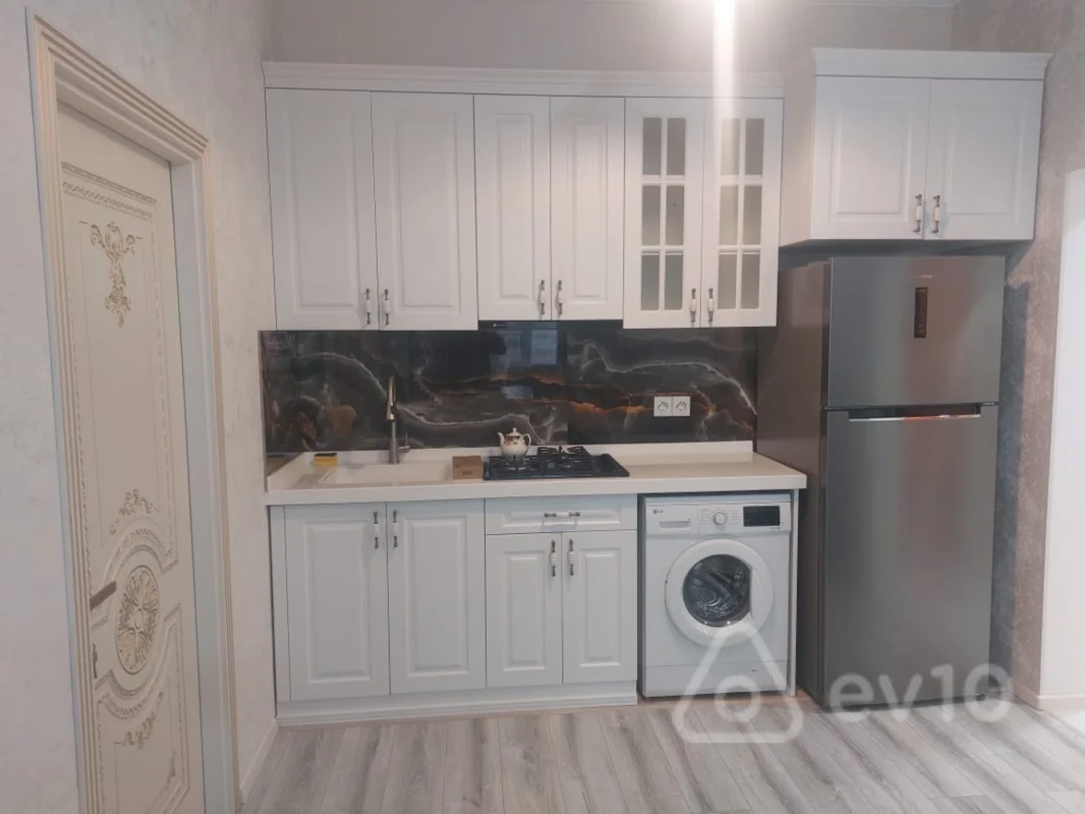 Kirayə verilir 3 otaqlı yeni tikili 67 m²