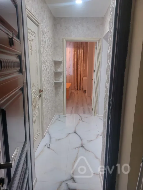 Kirayə verilir 3 otaqlı yeni tikili 68 m²