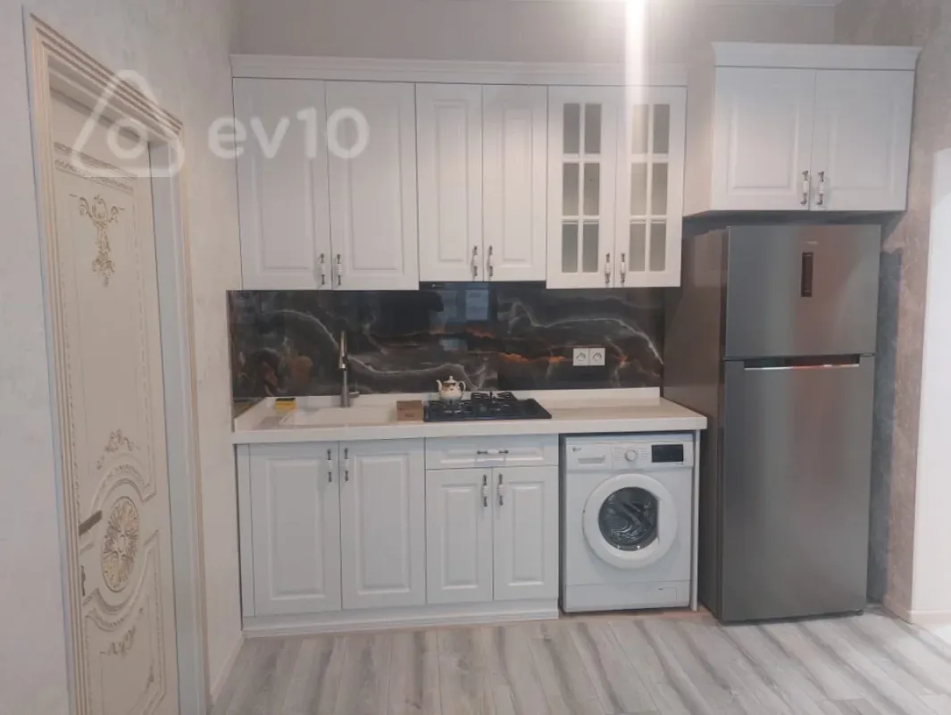 Kirayə verilir 3 otaqlı yeni tikili 68 m²