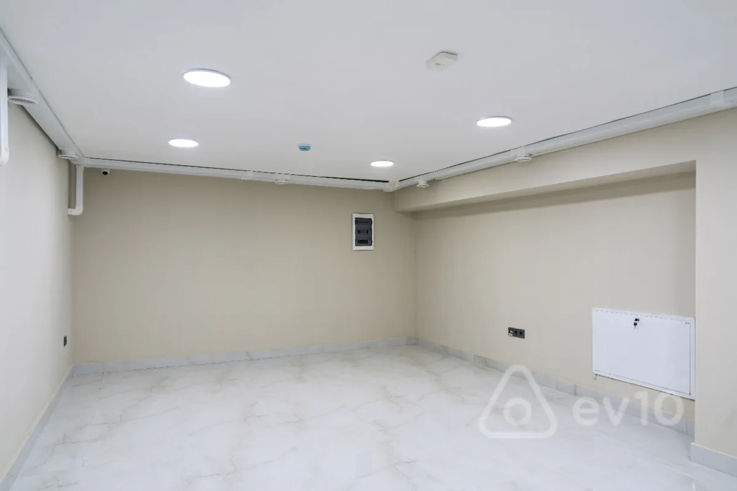 Kirayə verilir mənzil 280 m²