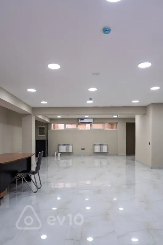 Kirayə verilir mənzil 280 m²