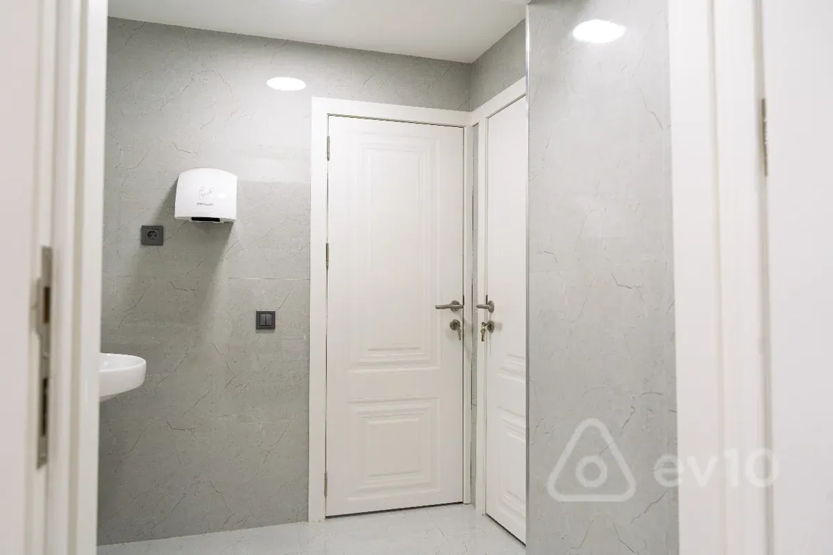 Kirayə verilir mənzil 280 m²