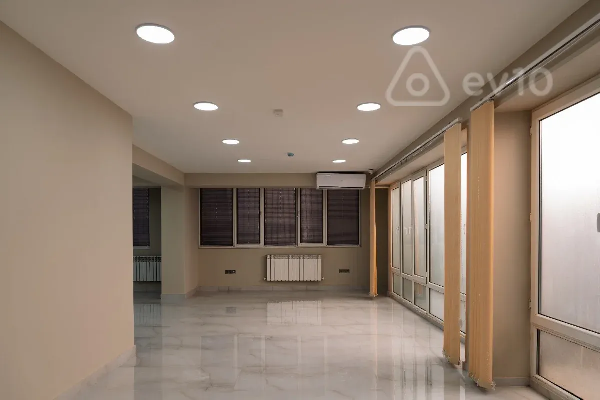 Kirayə verilir mənzil 280 m²
