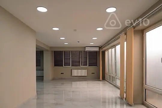 Kirayə verilir mənzil 280 m²