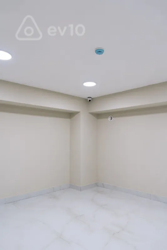 Kirayə verilir mənzil 280 m²