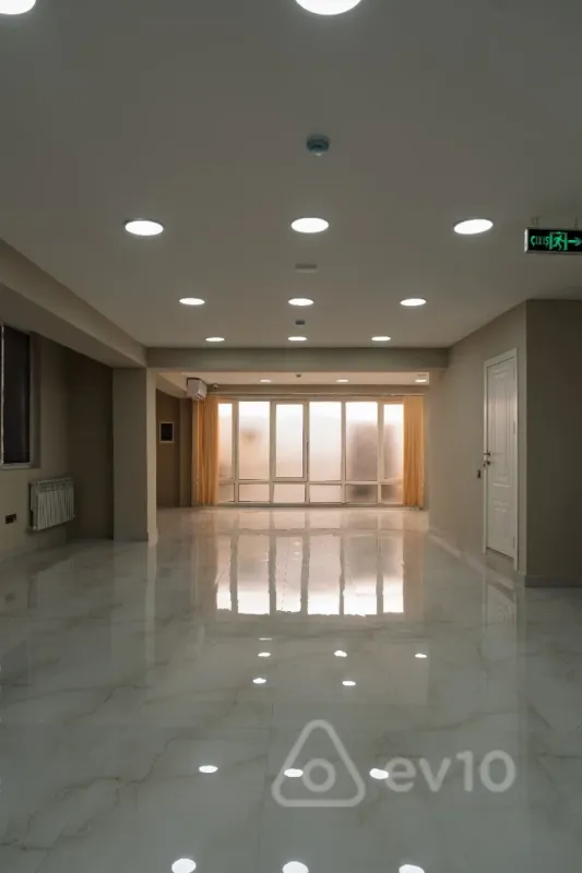 Kirayə verilir mənzil 280 m²