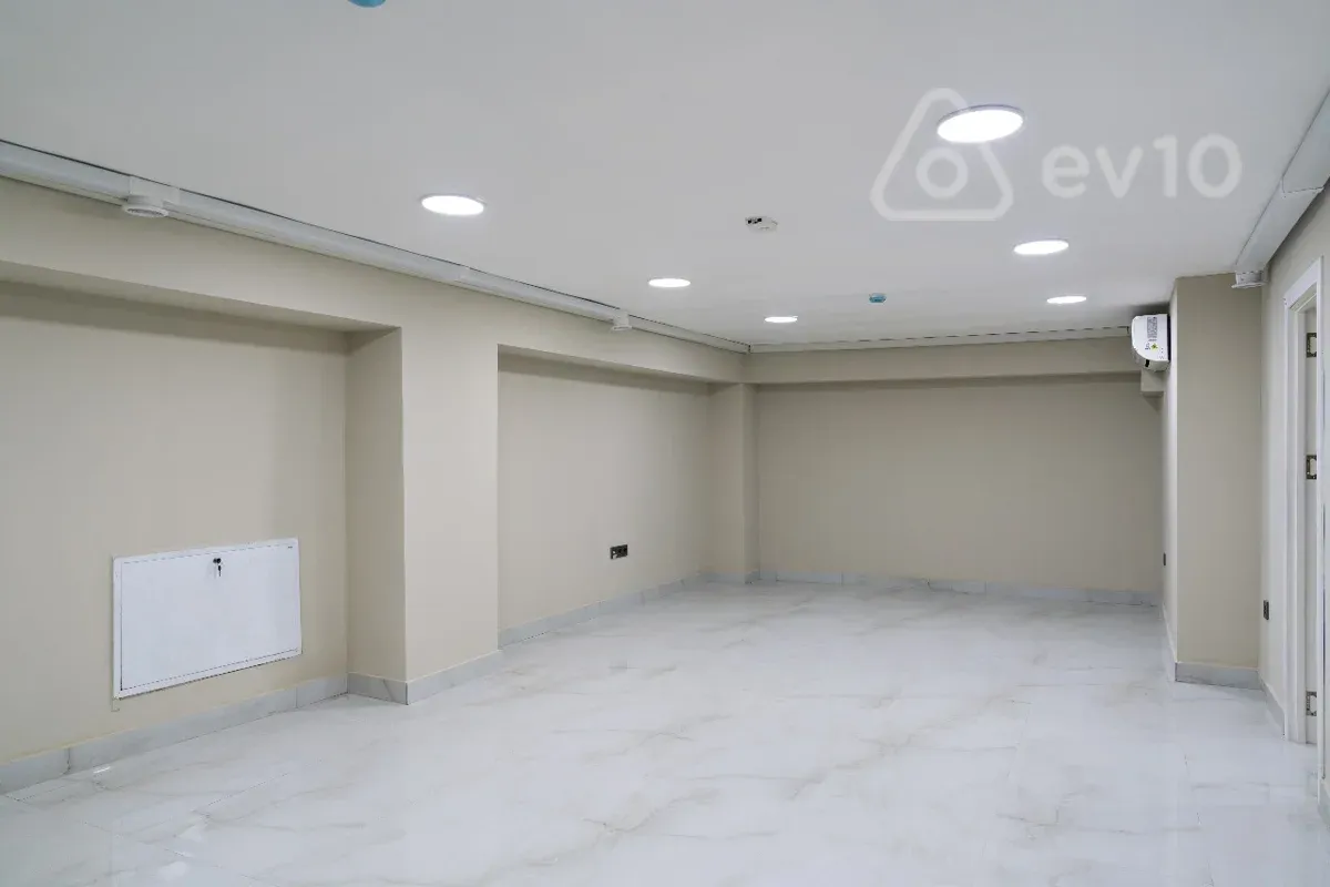 Kirayə verilir mənzil 280 m²