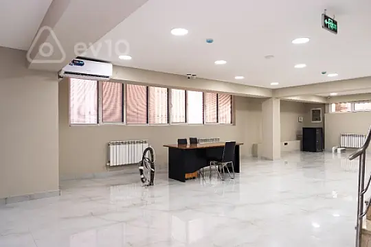 Kirayə verilir mənzil 280 m² — Bakı, Səbail 280.00 m²