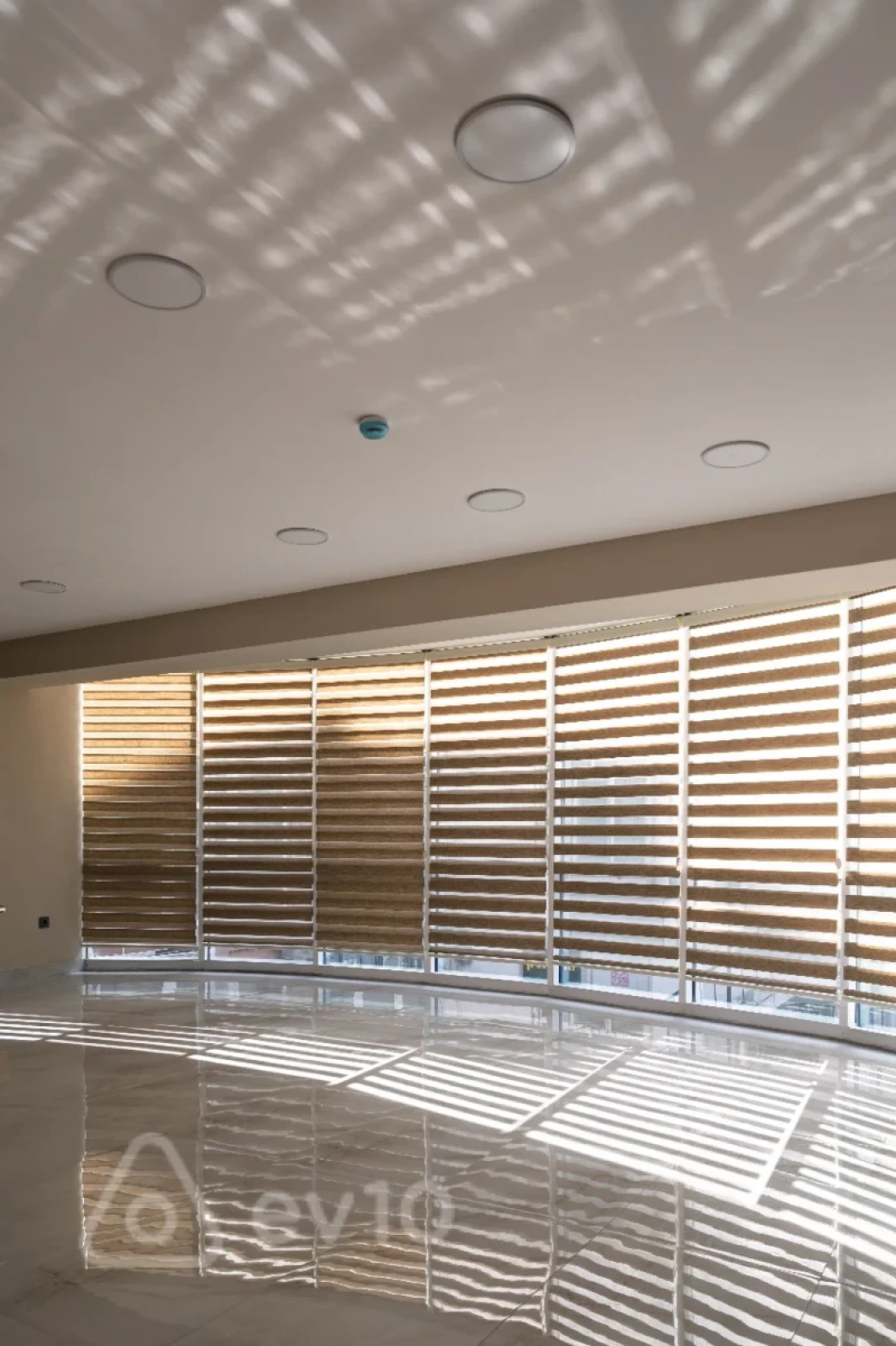 Kirayə verilir mənzil 280 m²