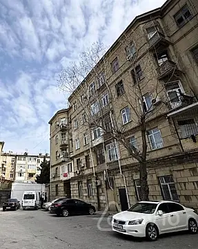 Satılır 3 otaqlı köhnə tikili 75 m² — Bakı, Nərimanov 3 otaq 75.00 m²