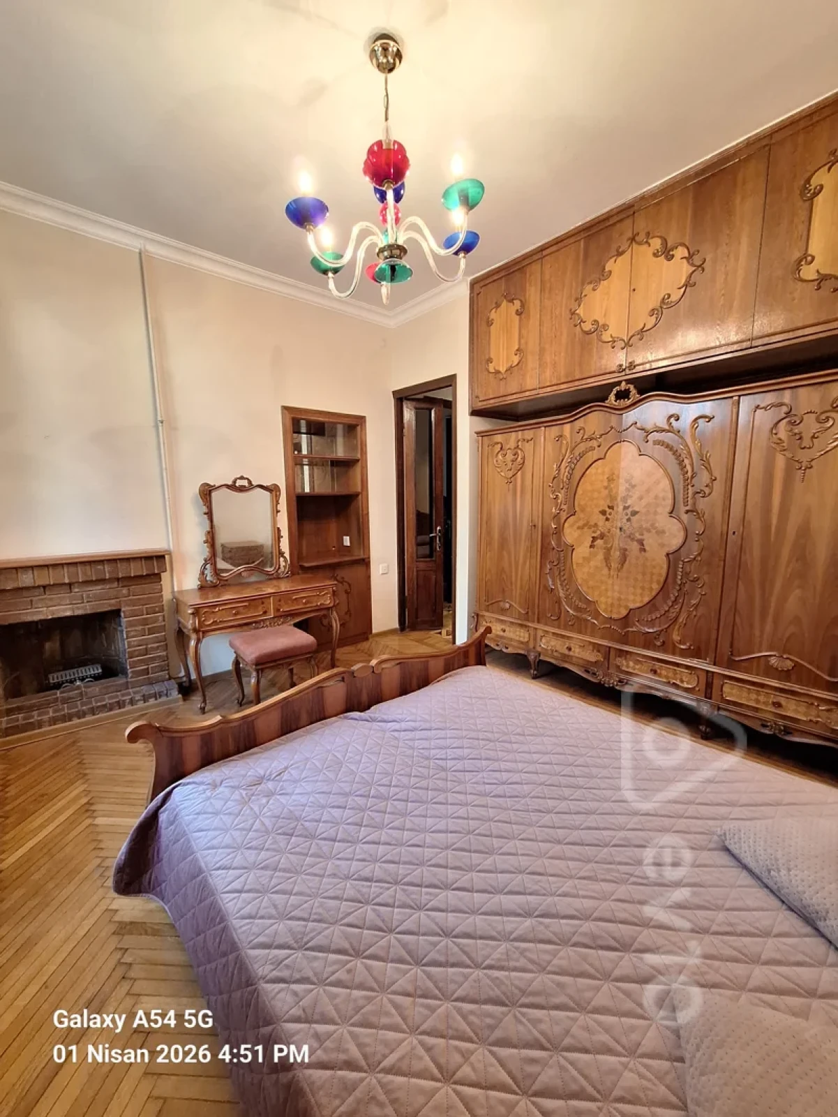 Kirayə verilir 3 otaqlı köhnə tikili 90 m²