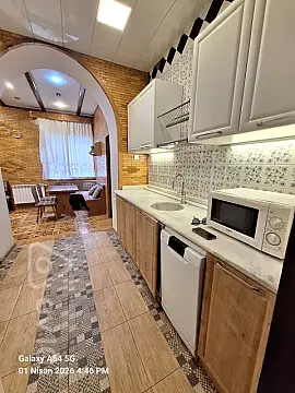 Kirayə verilir 3 otaqlı köhnə tikili 90 m² — Bakı, Nərimanov 3 otaq 90.00 m²
