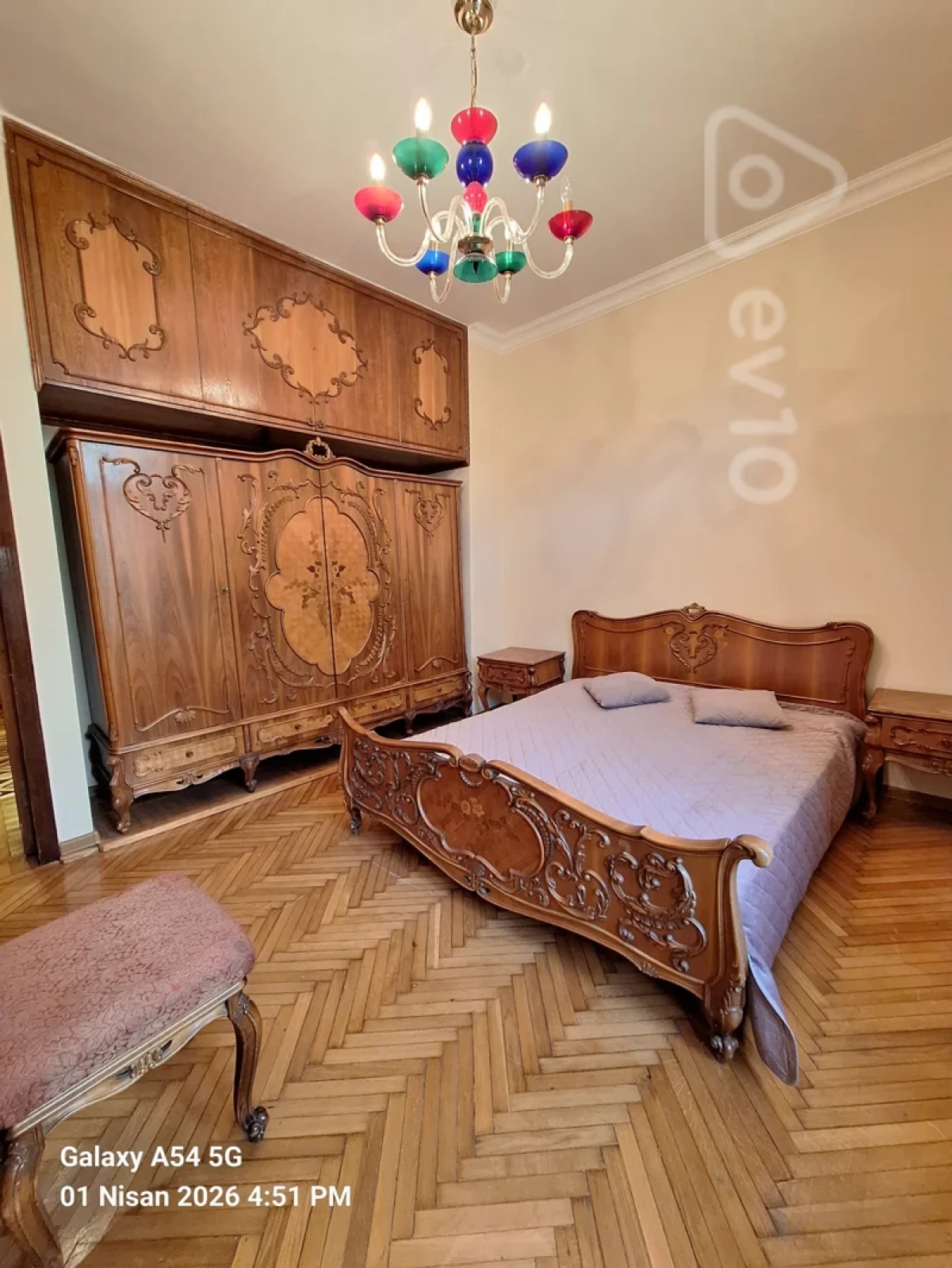 Kirayə verilir 3 otaqlı köhnə tikili 90 m²