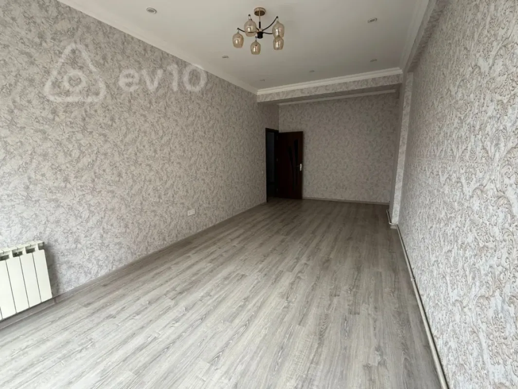 Kirayə verilir 2 otaqlı yeni tikili 65 m²