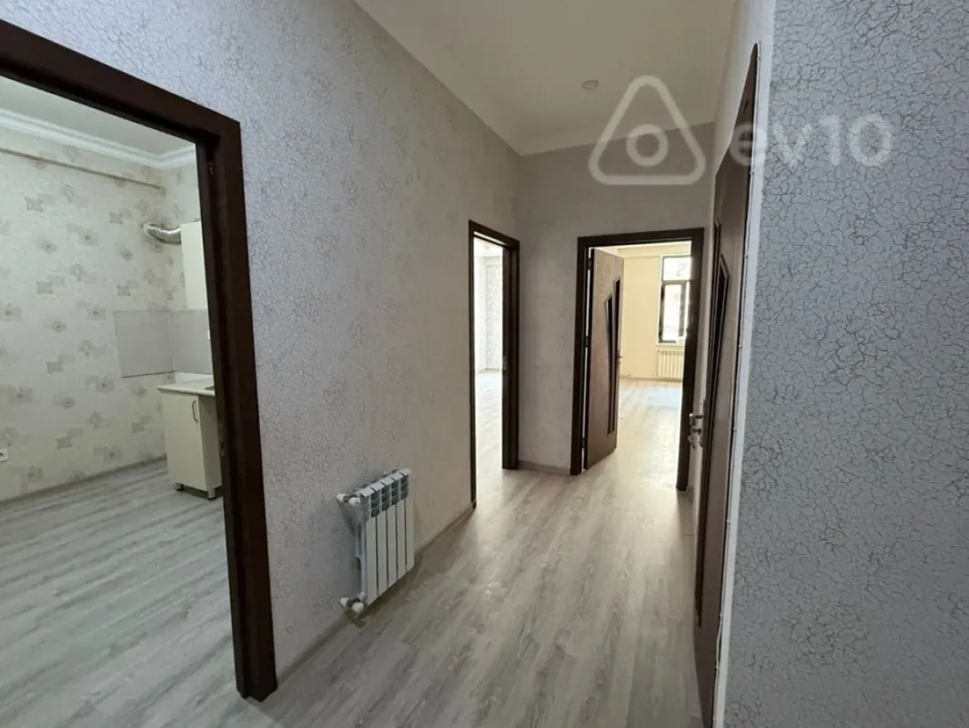 Kirayə verilir 2 otaqlı yeni tikili 65 m²