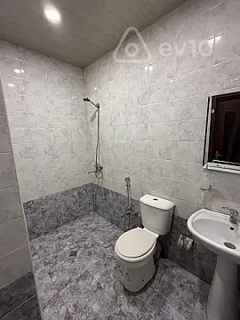 Kirayə verilir 2 otaqlı yeni tikili 65 m²