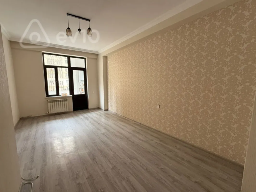 Kirayə verilir 2 otaqlı yeni tikili 65 m²