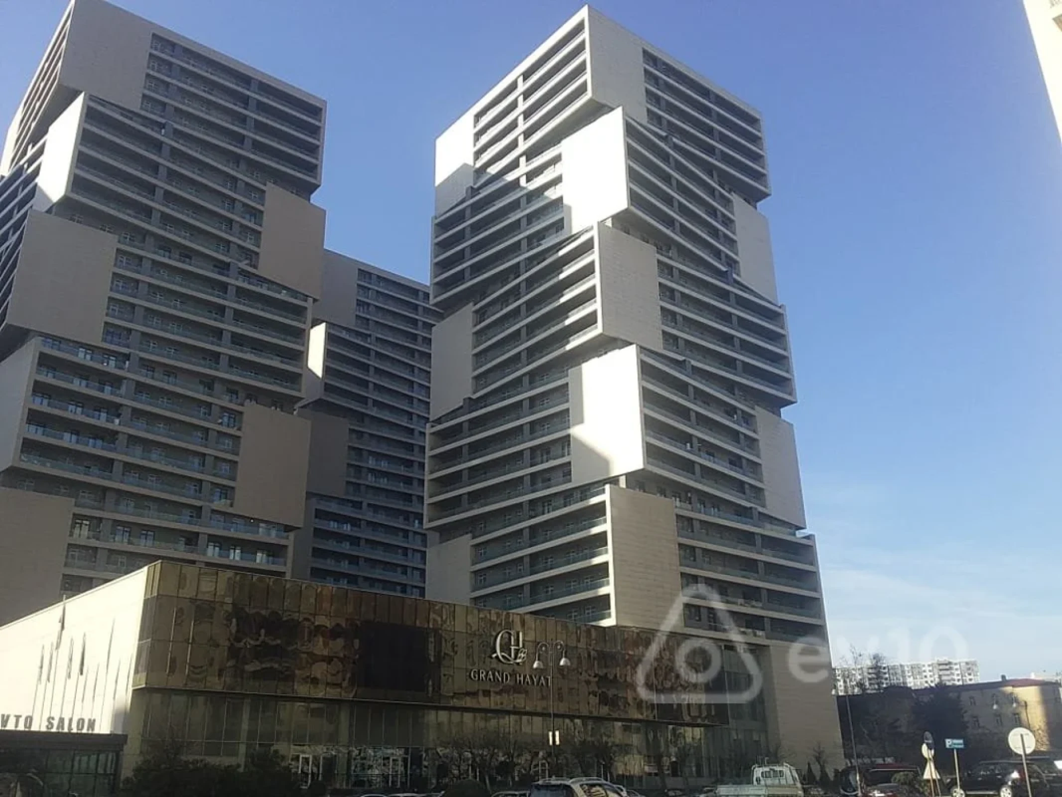 Kirayə verilir 2 otaqlı yeni tikili 65 m²