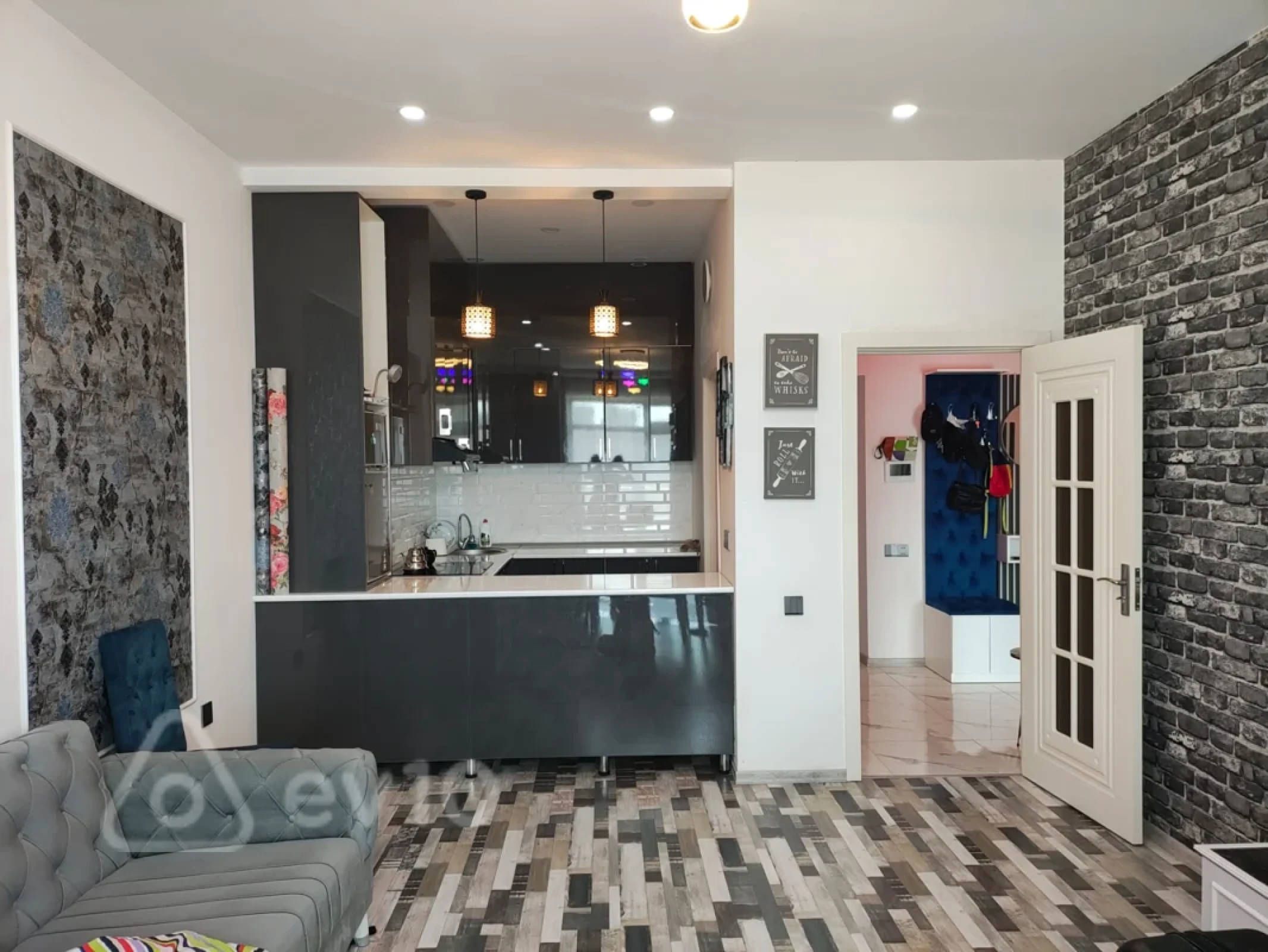 Kirayə verilir 2 otaqlı yeni tikili 65 m²