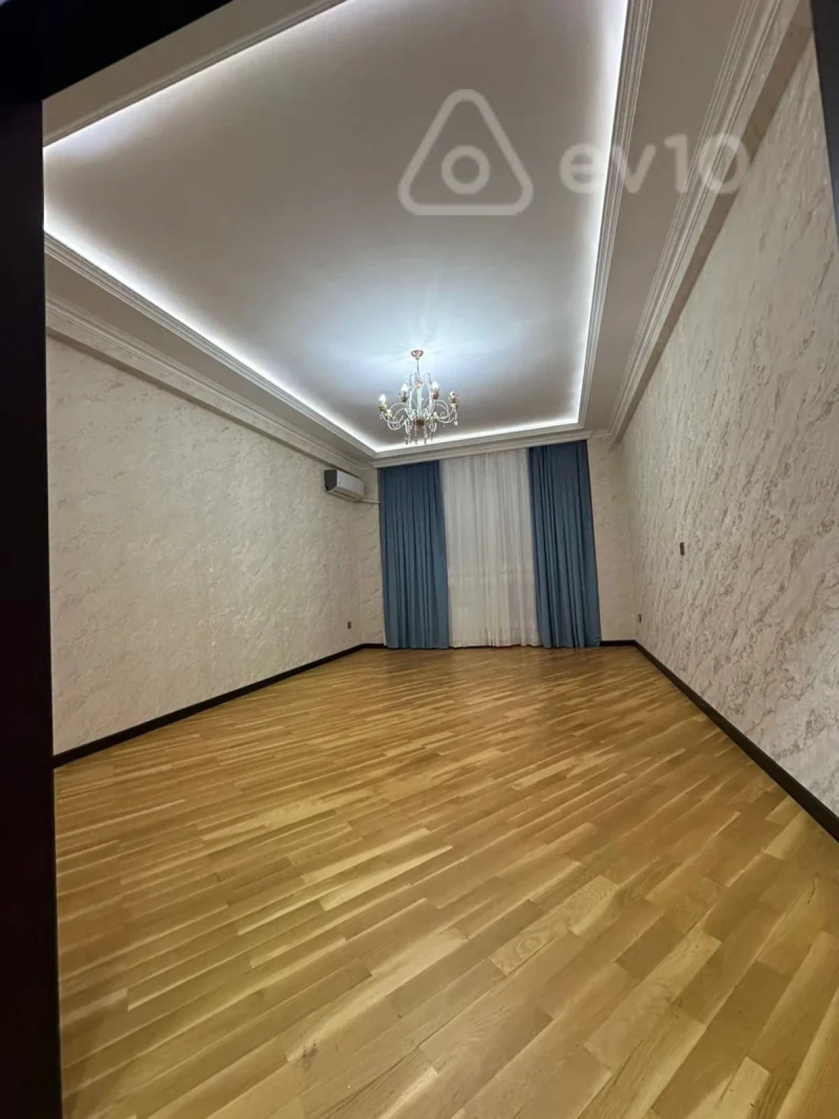 Satılır 3 otaqlı yeni tikili 122 m²