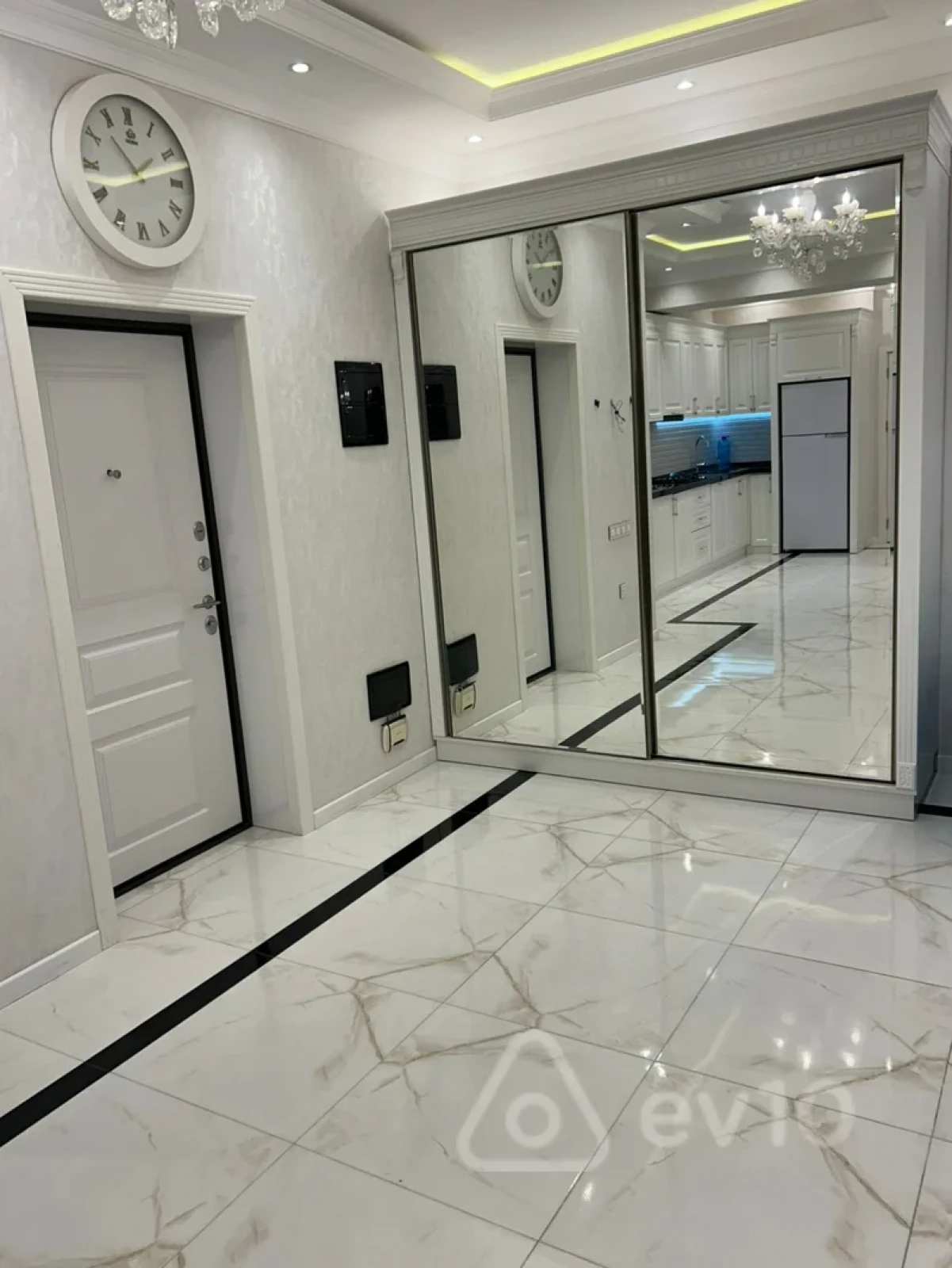 Satılır 4 otaqlı yeni tikili 136 m²