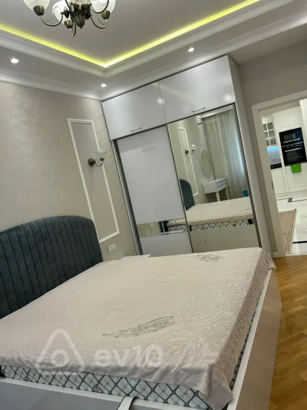 Satılır 4 otaqlı yeni tikili 136 m²