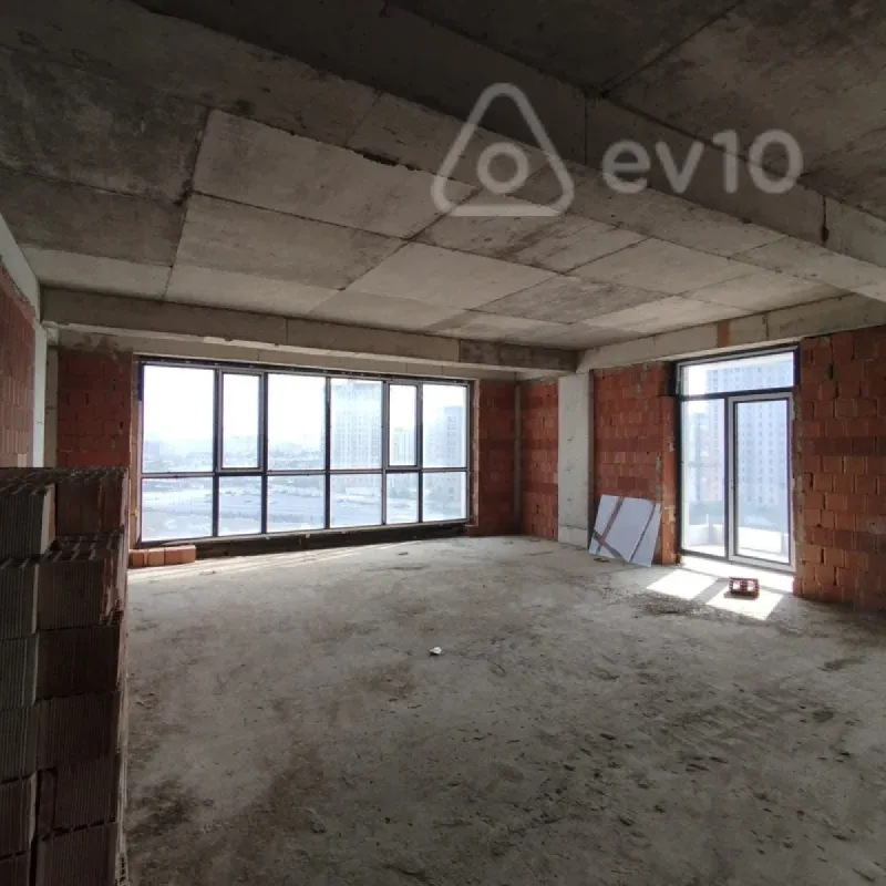 Satılır 2 otaqlı yeni tikili 79 m²