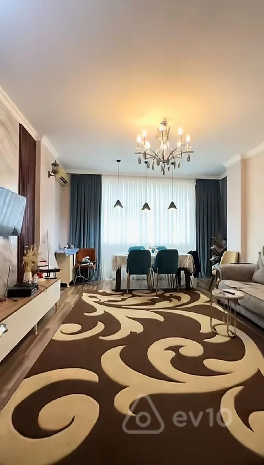 Satılır 3 otaqlı yeni tikili 115 m²