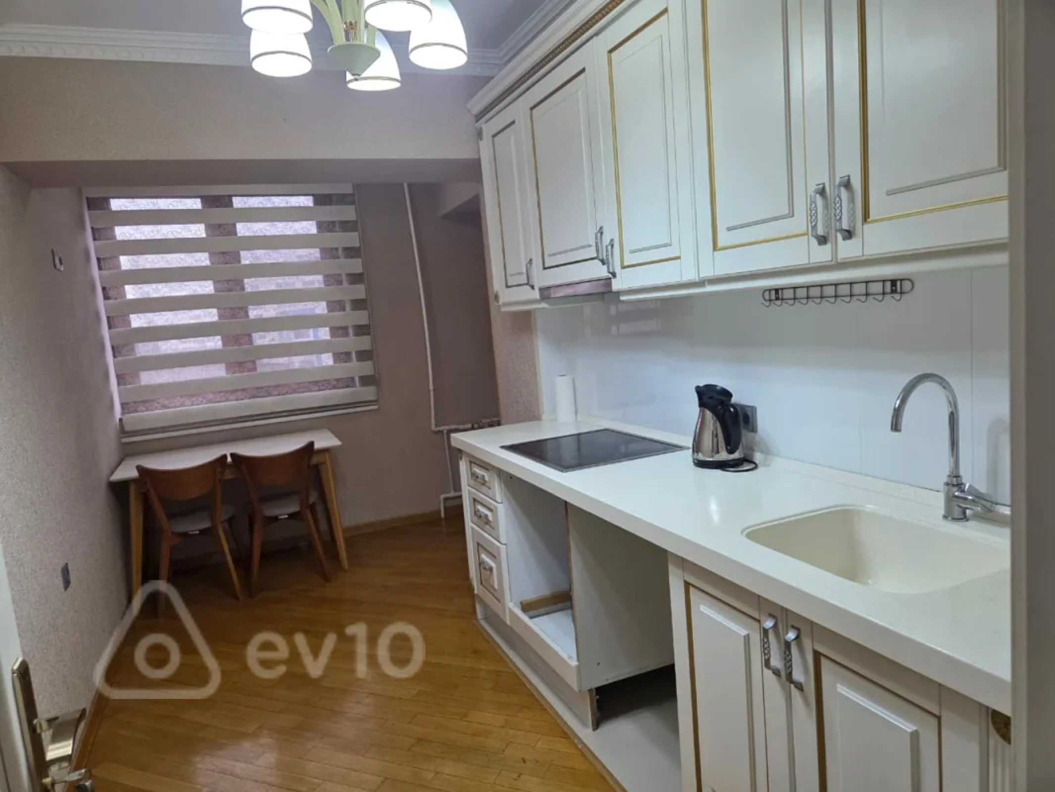 Kirayə verilir 3 otaqlı yeni tikili 90 m²