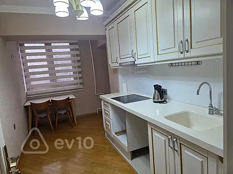 Kirayə verilir 3 otaqlı yeni tikili 90 m²