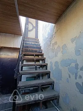 Kirayə verilir 2 otaqlı köhnə tikili 40 m²